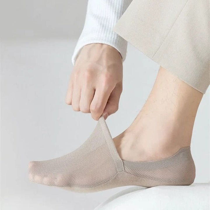 ASPEN | BREATHABLE NON-SLIP SOCKS